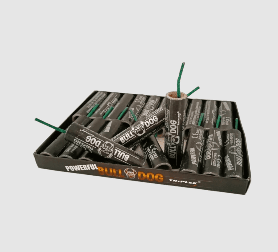 TXP858 POWERFULL BULLDOG - UK Pyro